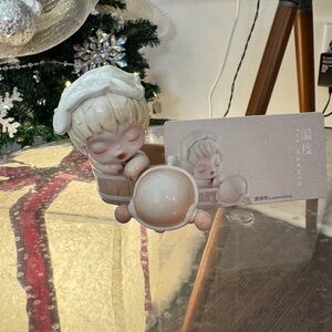 Pop Mart SKULLPANDA The Warmth Series LOOSENING